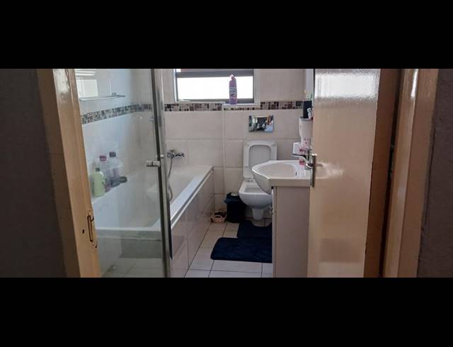 4 BEDROOM HOUSE FOR SALE IN CLAYVILLE